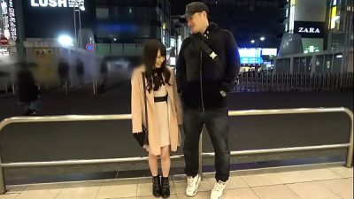 比任何人都更想享受性愛的清純女大學生